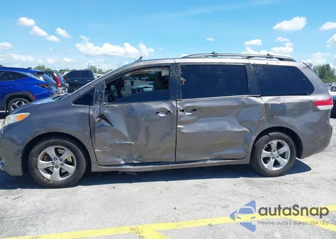 2011 Toyota Sienna Le V6 из США, поврежденный, VIN 5TDKK3DC4BS137953